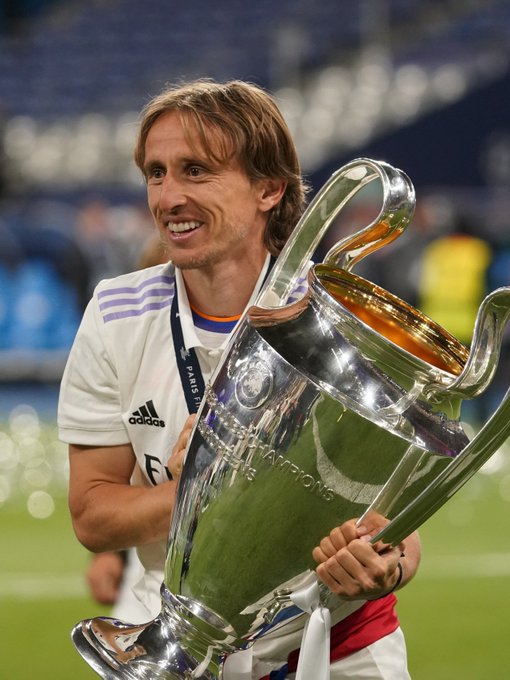 CBA首秀17分钟砍8分3板！宏远18岁小将征服杜锋，二飞为他提前退役