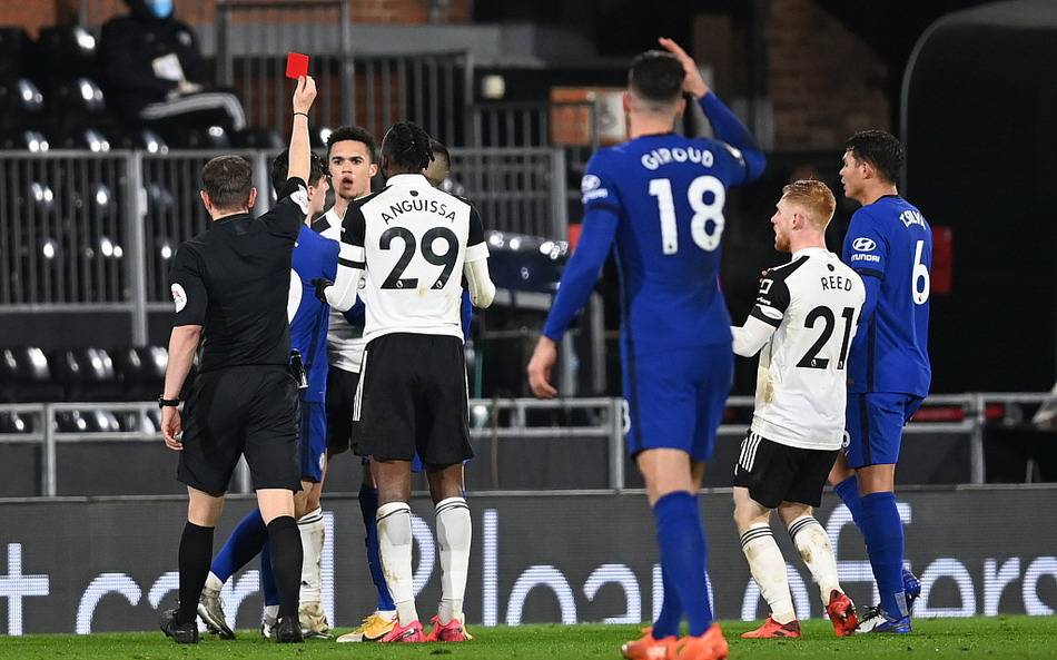 字母哥伤退，雄鹿完成18分大逆转，打赢东部第一活塞