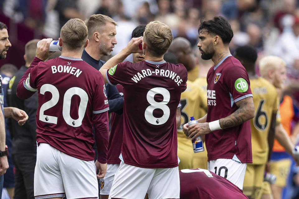 篮球湖人球员关键防守贡献显著